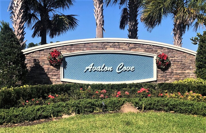 Avalon Cove Community Entrance Sign